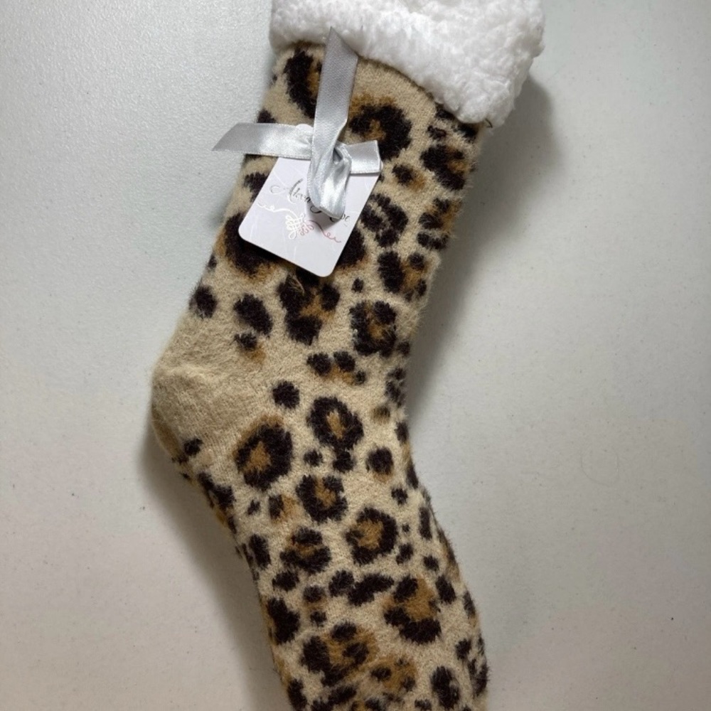 Alexa Rose - Cheetah Pattern Fuzzy Grip Socks - Womens Shoe Size 5-9